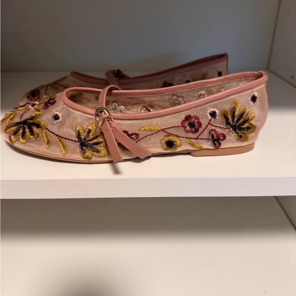 Zara Cream and Pink Dress Shoes with Elegant Design Ballet flats Size 37=7 - Picture 6 of 9